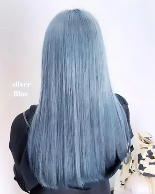 ロング カラー ヘアアレンジ 𝘳𝘺𝘰𝘬𝘢 髪質改善／ブリーチのヘアスタイル