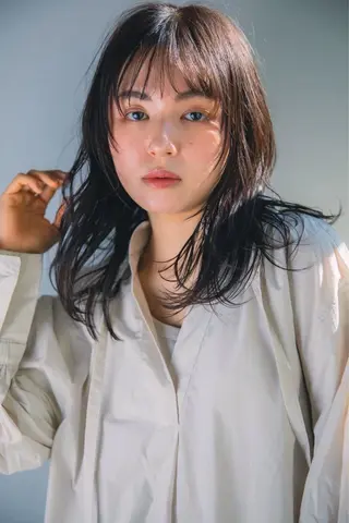 ミディアム LAUREN 公式／大通のヘアスタイル