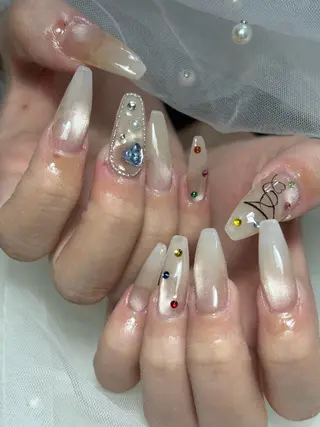 ネイル ✴︎ Delightのネイルデザイン