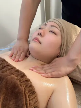 Roots所属・黄土よもぎ蒸し &リラクのエステ・リラクイメージ