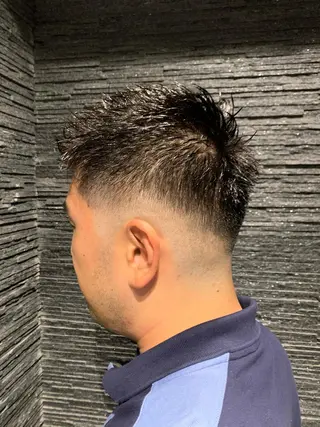 ショート メンズ カット指名No1漆原 聡のヘアスタイル