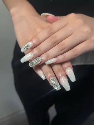 ネイル neouv所属・NEOUV_ mikuのネイルデザイン