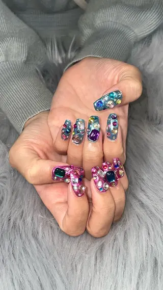 ネイル RICO NAIL所属・RICO Nail パーツつけ放題🌈のネイルデザイン