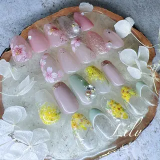 ネイル Nailsalon Lilyのネイルデザイン