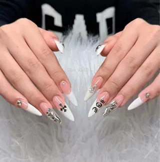 ネイル HIN NAILのネイルデザイン