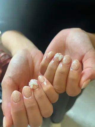 ネイル +vico 堀江店所属・中西 春那のネイルデザイン