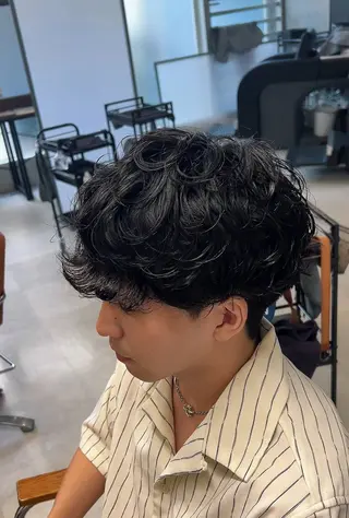 パーマ メンズ カズキ🌼曲がる縮毛 ／くせ毛パーマのヘアスタイル