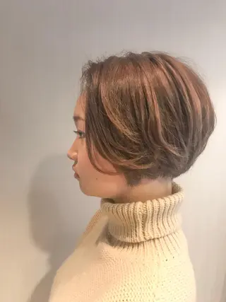ショート カラー ひろせ かなのヘアスタイル