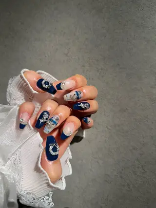 ネイル I-nailロング /ワンホン/キラキラのネイルデザイン