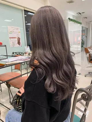 ロング カラー 髪質改善🫧ベージュ 椙山 響のヘアスタイル