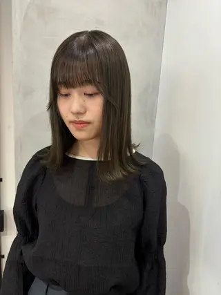 ミディアム カラー ヘアアレンジ Megu/ベージュ/ 透明感カラーのヘアスタイル