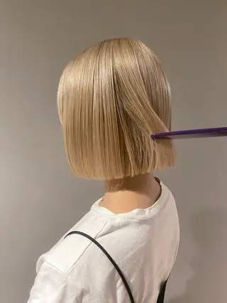 ミディアム カラー minami ハイトーン/レイヤーのヘアスタイル