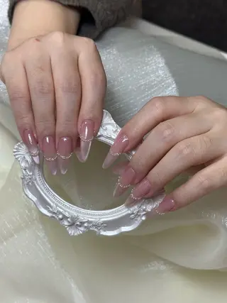 ミディアム DoReMi サロン リンゴのネイルデザイン