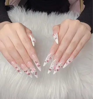 ネイル Lee Nailsのネイルデザイン