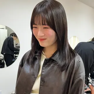 ミディアム カラー ボブ/透明感カラー /坂口恵梨子のヘアスタイル