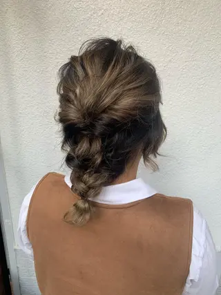 ヘアアレンジ フレイムス OHTAのヘアスタイル