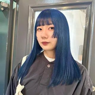 ロング カラー 梅田ハイトーン チダ ヒナノのヘアスタイル