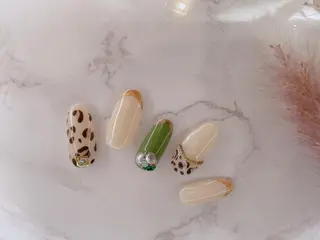 ネイル SINCERELY シンシアリー🌈のネイルデザイン