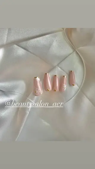 ネイル デコパーツが得意♪ ネイル/眉毛/エステの眉毛・アイブロウイメージ