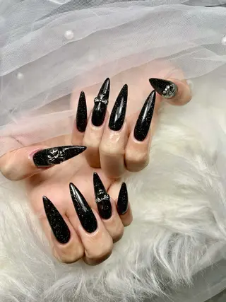 ネイル Mio_ Noiranailのネイルデザイン