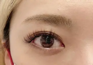 マツエク・マツパ 💜megu 💅✨のネイルデザイン