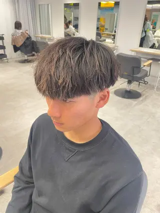 ショート パーマ メンズ カラーモデル⚡️ REONのヘアスタイル