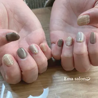 ネイル Ema salon satomiのネイルデザイン