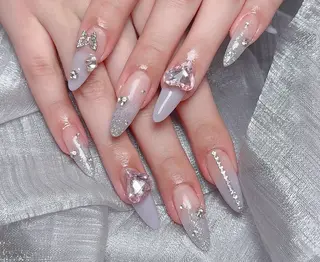 ネイル マギー ネイル🦋のネイルデザイン