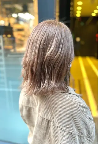 セミロング 🌈外国風ハイライト こうたろうのヘアスタイル