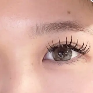 マツエク・マツパ saade所属・saade Mieの眉毛・アイブロウイメージ