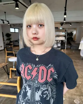 ミディアム カラー ✨艶ブリーチカラー ✨四ノ宮裕己のヘアスタイル