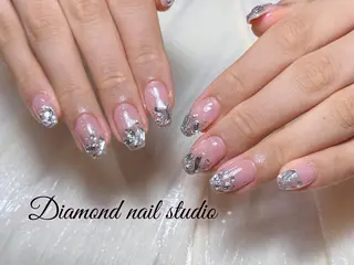 ネイル Ena 🧸のネイルデザイン