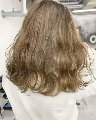 セミロング カラー flocci🌙 フロクシのヘアスタイル