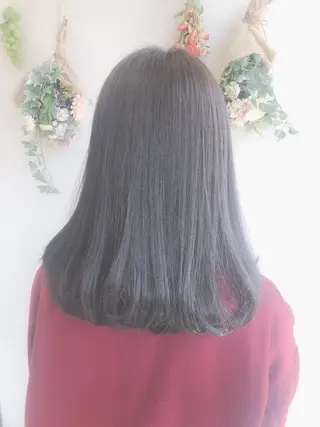 セミロング 西 めぐみのヘアスタイル