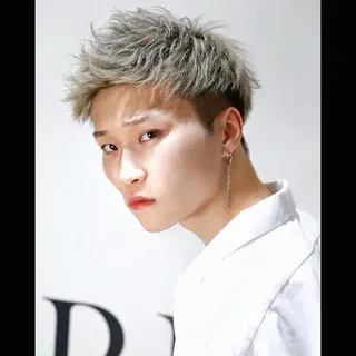 ショート カラー パーマ ラフィスヘアー所属・熊本メンズ 特化美容師林卓真のヘアスタイル