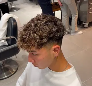 パーマ GROOMERS TOKYO 渋谷店所属・山田 雅のヘアスタイル