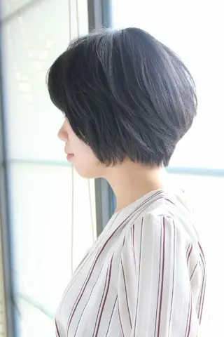 ショート ハピネスフィール宇治店【FEEL】所属・瀧上 菜津美のヘアスタイル