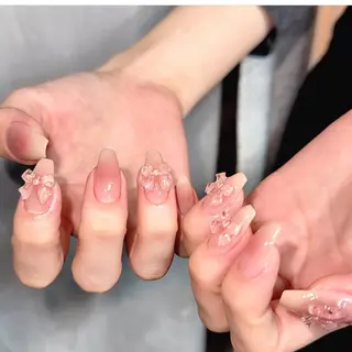 ネイル 宮澤 朱里のネイルデザイン