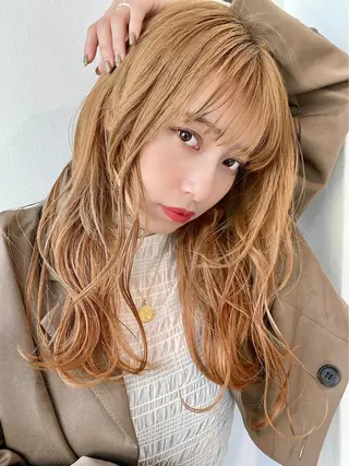 ロング EMIL/上野駅近 /ブリーチ縮毛矯正のヘアスタイル