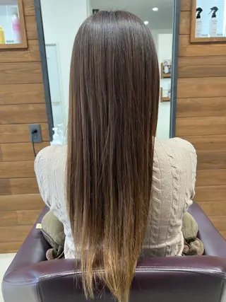 ロング amoa所属・野沢 亜美のヘアスタイル