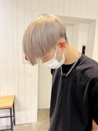 ショート カラー メンズ XYZ新宿所属・⭐️DAIKI⭐️ ハイトーン/髪質改善のヘアスタイル