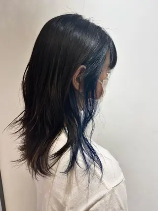 セミロング カラー 🐺ウルフ/レイヤー 似合わせ‎🤍沙羅のヘアスタイル