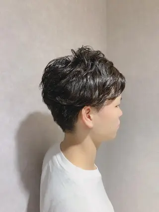 ショート パーマ メンズ 當間 大知のヘアスタイル