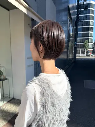 ショート カラー 安永 涼のヘアスタイル