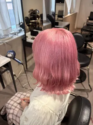 カラー Seleneコウキ ブリーチ/ハイトーンのヘアスタイル