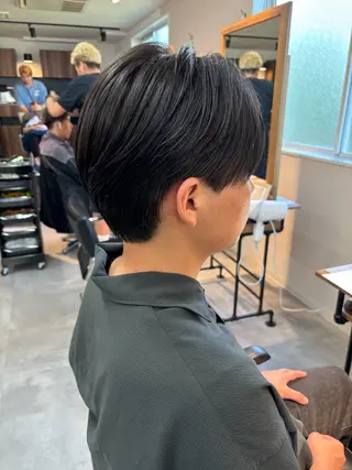 メンズ フェザーパーマ/韓国 /メンズカット/保立のヘアスタイル