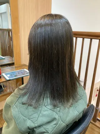 ロング MOLLASALON 浅香山店所属・髪質改善カラー 縮毛矯正🤍辻桃加のヘアスタイル