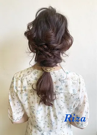 ヘアアレンジ HAIR MAKE Riza所属・谷口 弥生のヘアスタイル