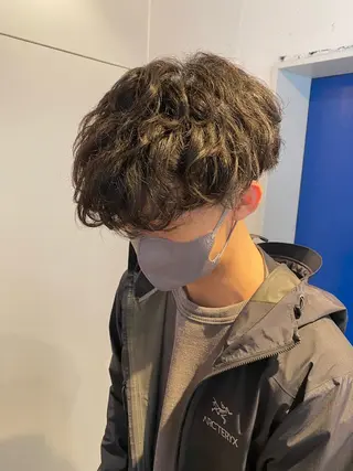 ショート パーマ メンズ JINKIメンズ特化 メンズカットパーマのヘアスタイル