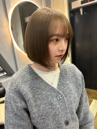 ミディアム カラー TATSUブリーチ/ ミルクティーベージュのヘアスタイル